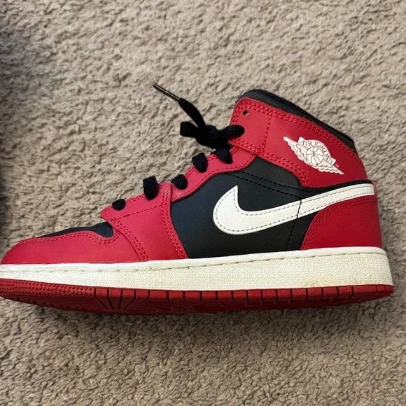 Nike Kids Air Jordan 1 - Picture 6 of 9